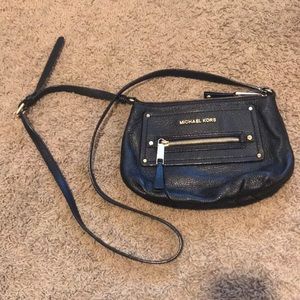 Michael Kors crossbody! EUC 💗